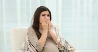 Hiện tượng bà bầu bị viêm phế quản có nguy hiểm không?